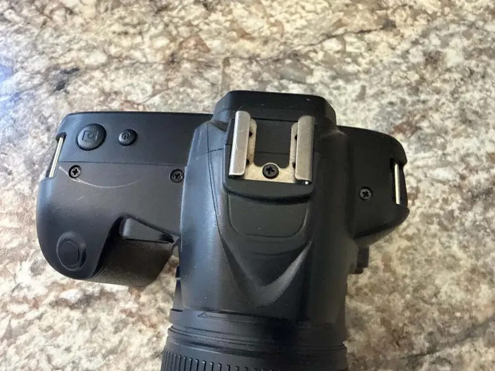 4K Ultra HD WiFi Digital Video Camera DSLR-Style with Macro Lens